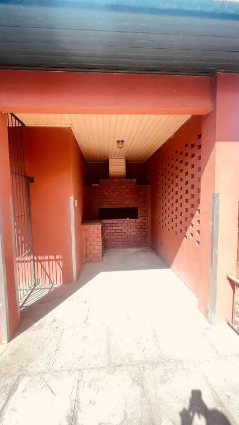 Casa com 4 quartos, 3 banheiros e 165m² à venda no bairro Centro, Canoas